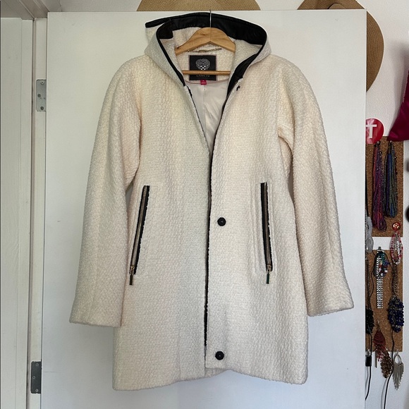 Vince Camuto Women's Ivory White and Black Faux Vegan Leather trim Hooded Coat - Picture 2 of 7